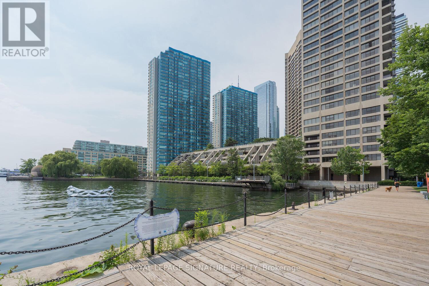 2109 - 65 Harbour Square, Toronto, Ontario  M5J 2L4 - Photo 38 - C13201440