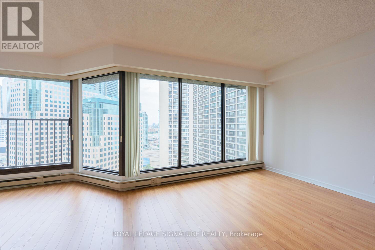 2109 - 65 Harbour Square, Toronto, Ontario  M5J 2L4 - Photo 4 - C13201440
