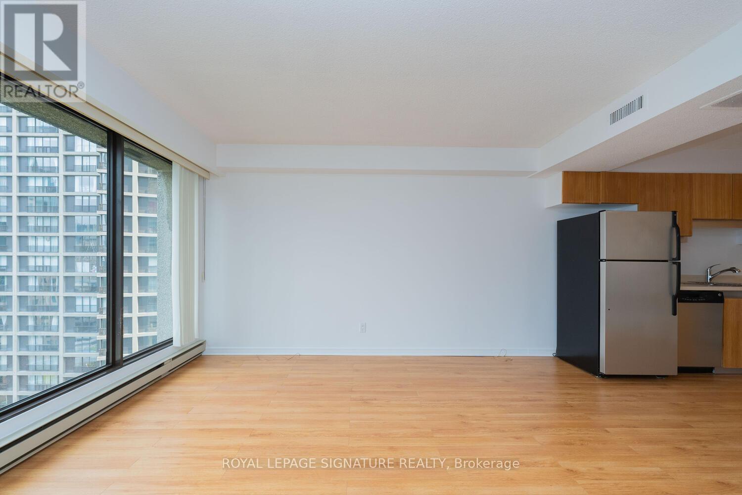 2109 - 65 Harbour Square, Toronto, Ontario  M5J 2L4 - Photo 5 - C13201440