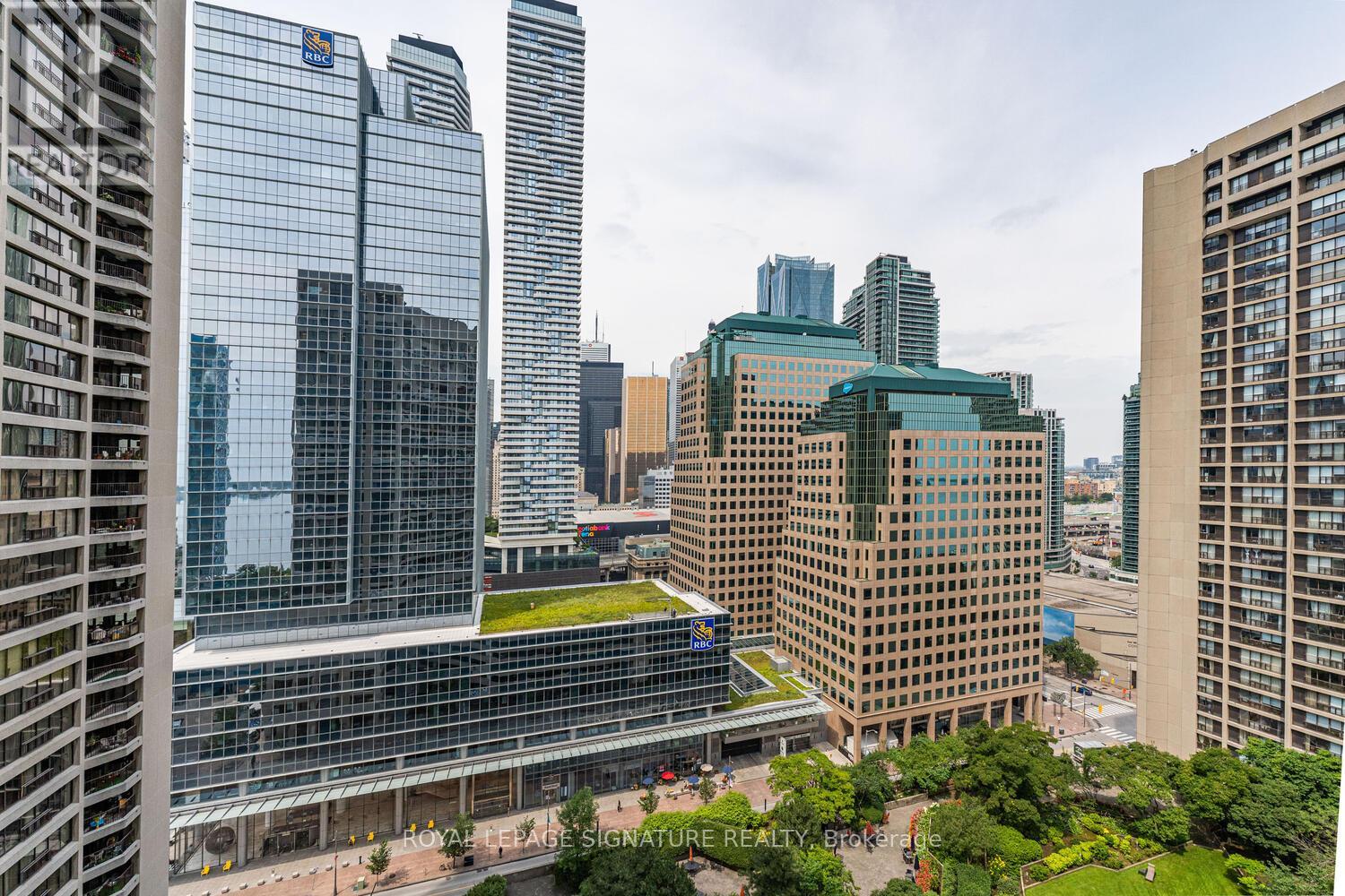 2109 - 65 Harbour Square, Toronto, Ontario  M5J 2L4 - Photo 6 - C13201440
