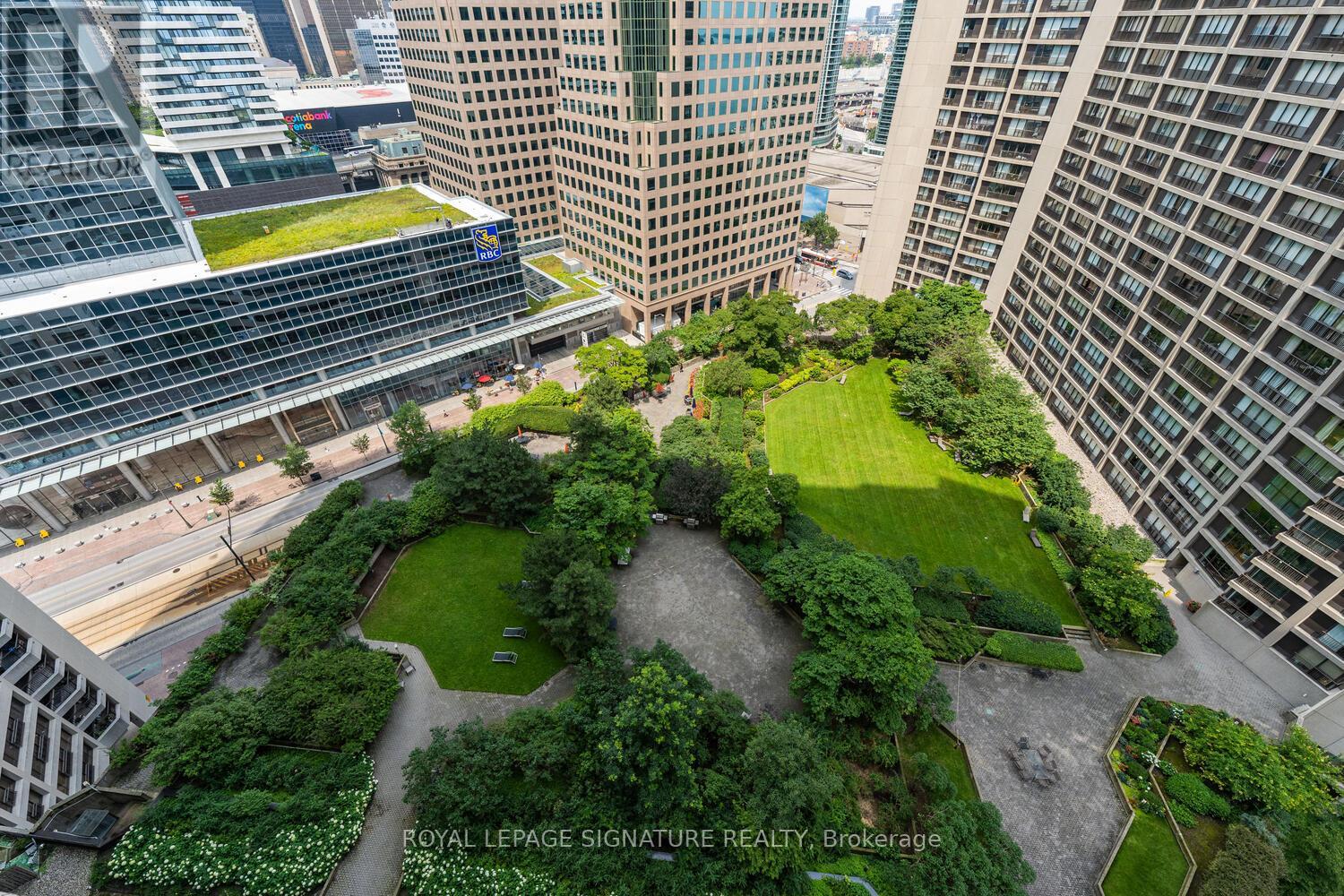 2109 - 65 Harbour Square, Toronto, Ontario  M5J 2L4 - Photo 7 - C13201440