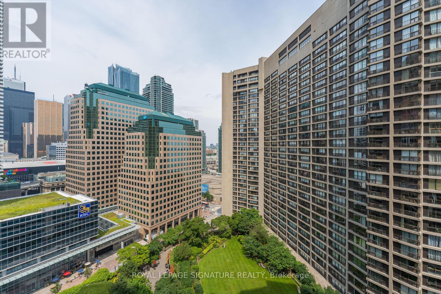 2109 - 65 Harbour Square, Toronto, Ontario  M5J 2L4 - Photo 8 - C13201440