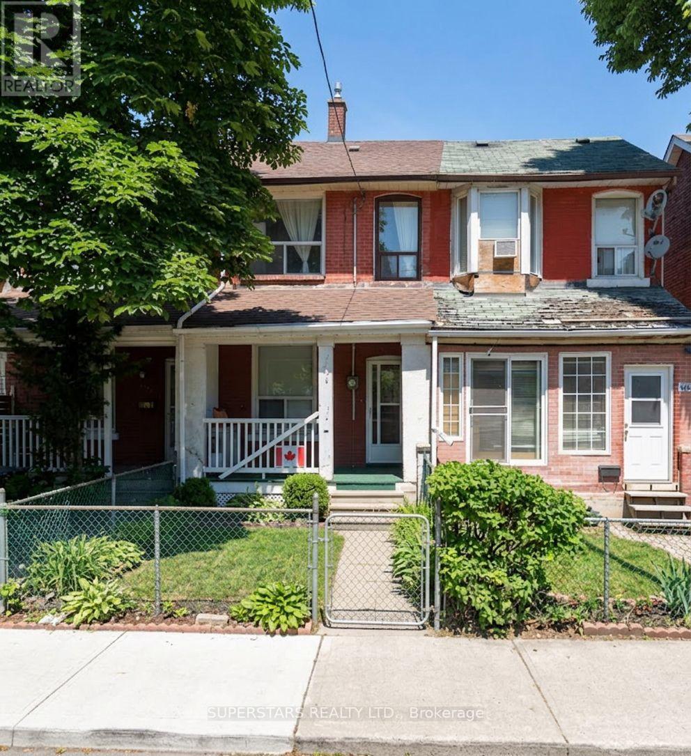 46 Sullivan Street, Toronto, Ontario  M5T 1C1 - Photo 1 - C13202176