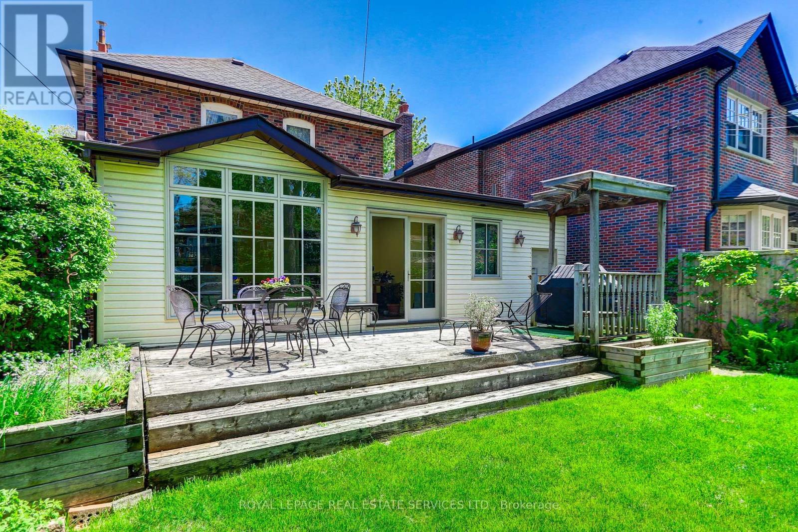 24 Tanager Avenue, Toronto, Ontario  M4G 3R1 - Photo 18 - C13202180