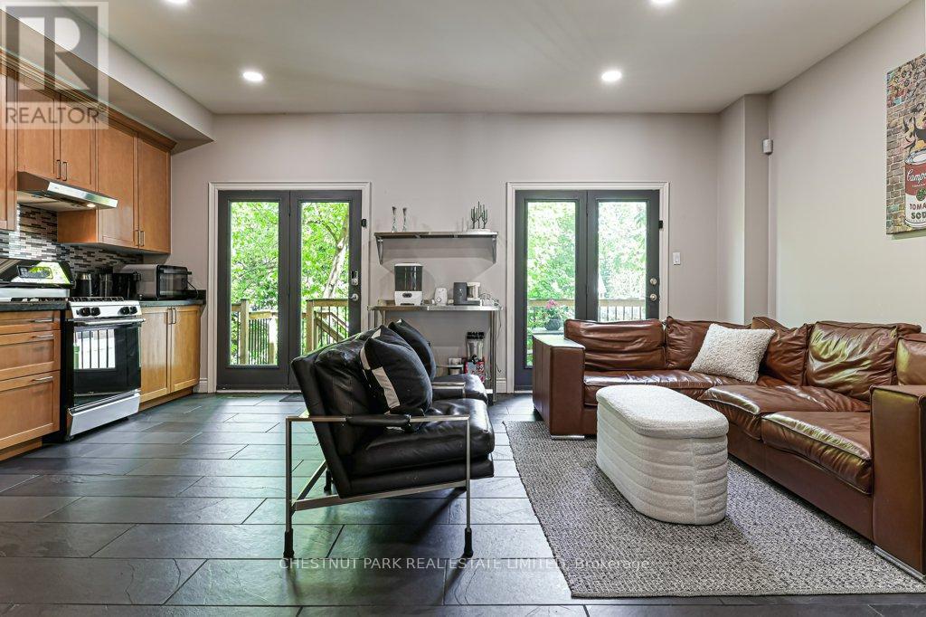 76 Davisville Avenue, Toronto, Ontario  M4S 1E8 - Photo 10 - C13202678