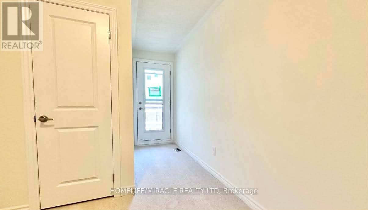 432 Okanagan Path, Oshawa, Ontario  L1H 0B1 - Photo 2 - E13202278