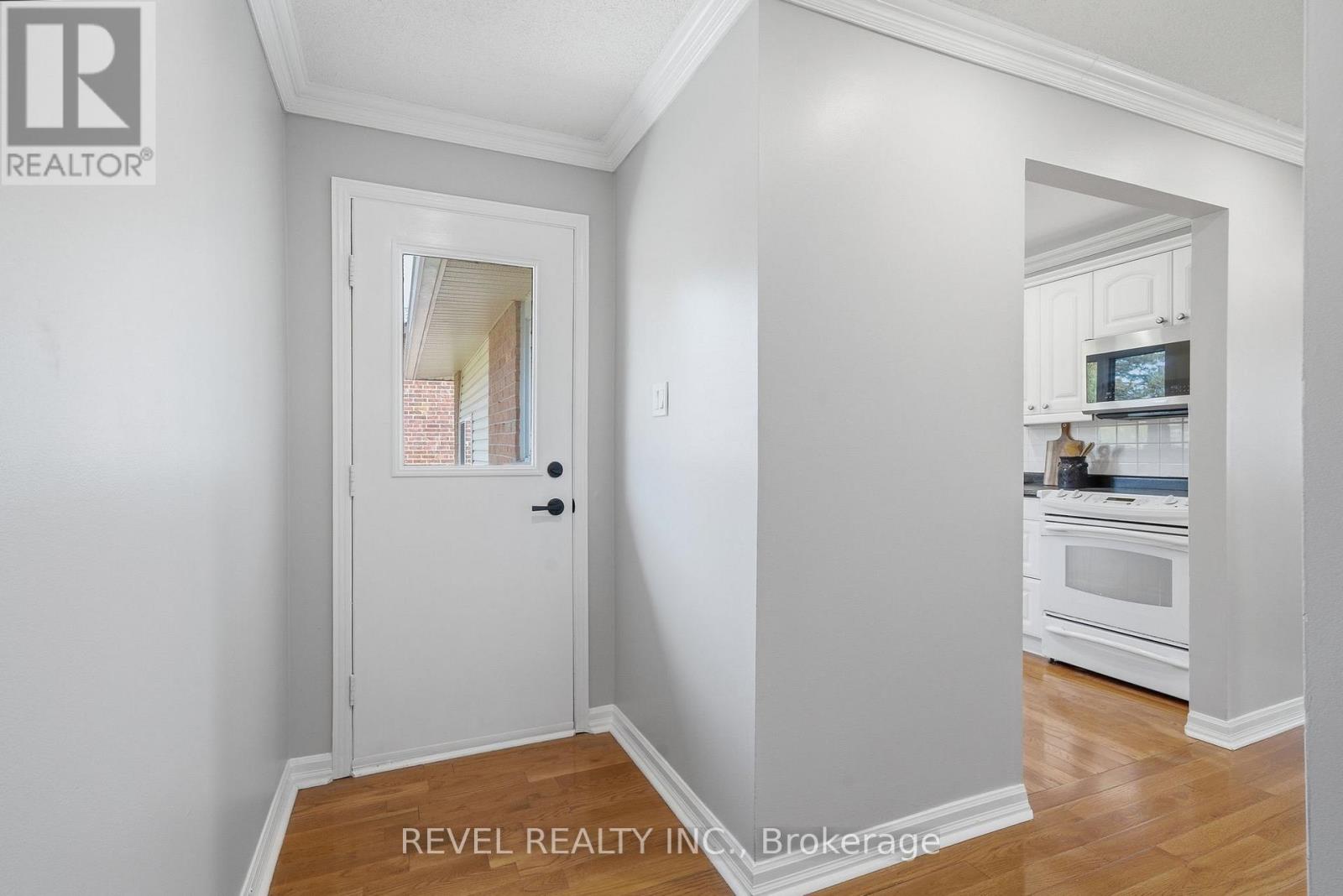 39 Anstead Crescent, Ajax, Ontario  L1S 3X4 - Photo 13 - E13202810