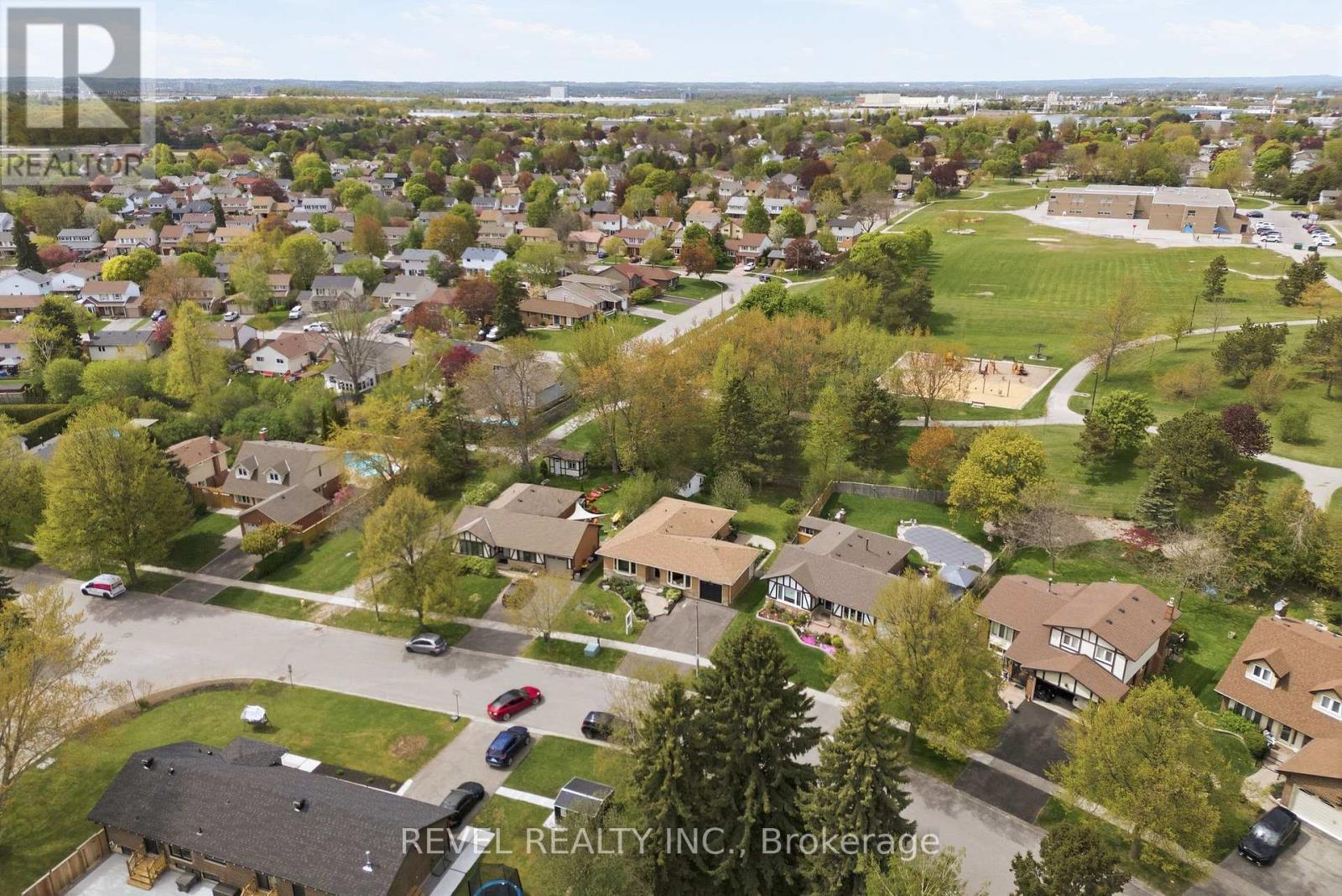 39 Anstead Crescent, Ajax, Ontario  L1S 3X4 - Photo 46 - E13202810