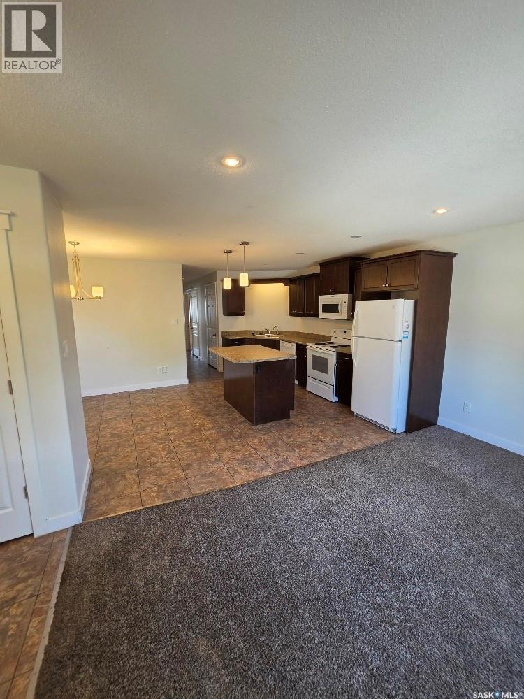 2067 Broder Street, Regina, Saskatchewan  S4N 3S3 - Photo 8 - SK031757
