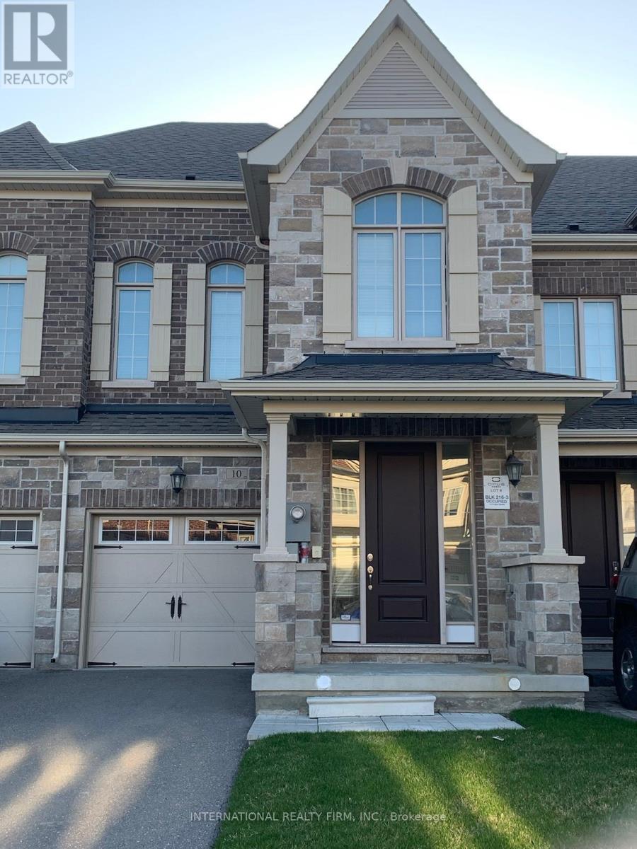 10 FOLLIOT STREET, Aurora, Ontario