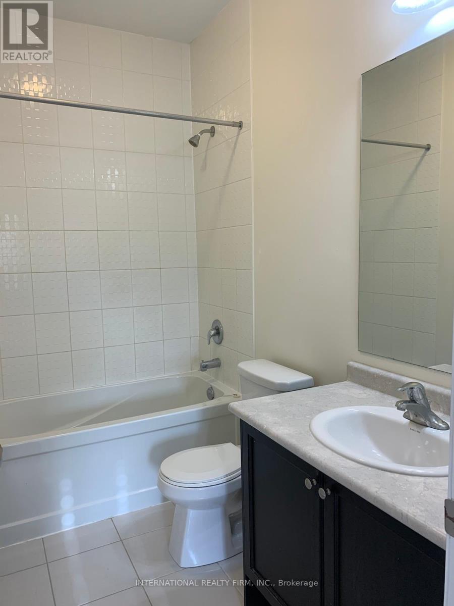10 Folliot Street, Aurora, Ontario  L4G 0W1 - Photo 12 - N13201456