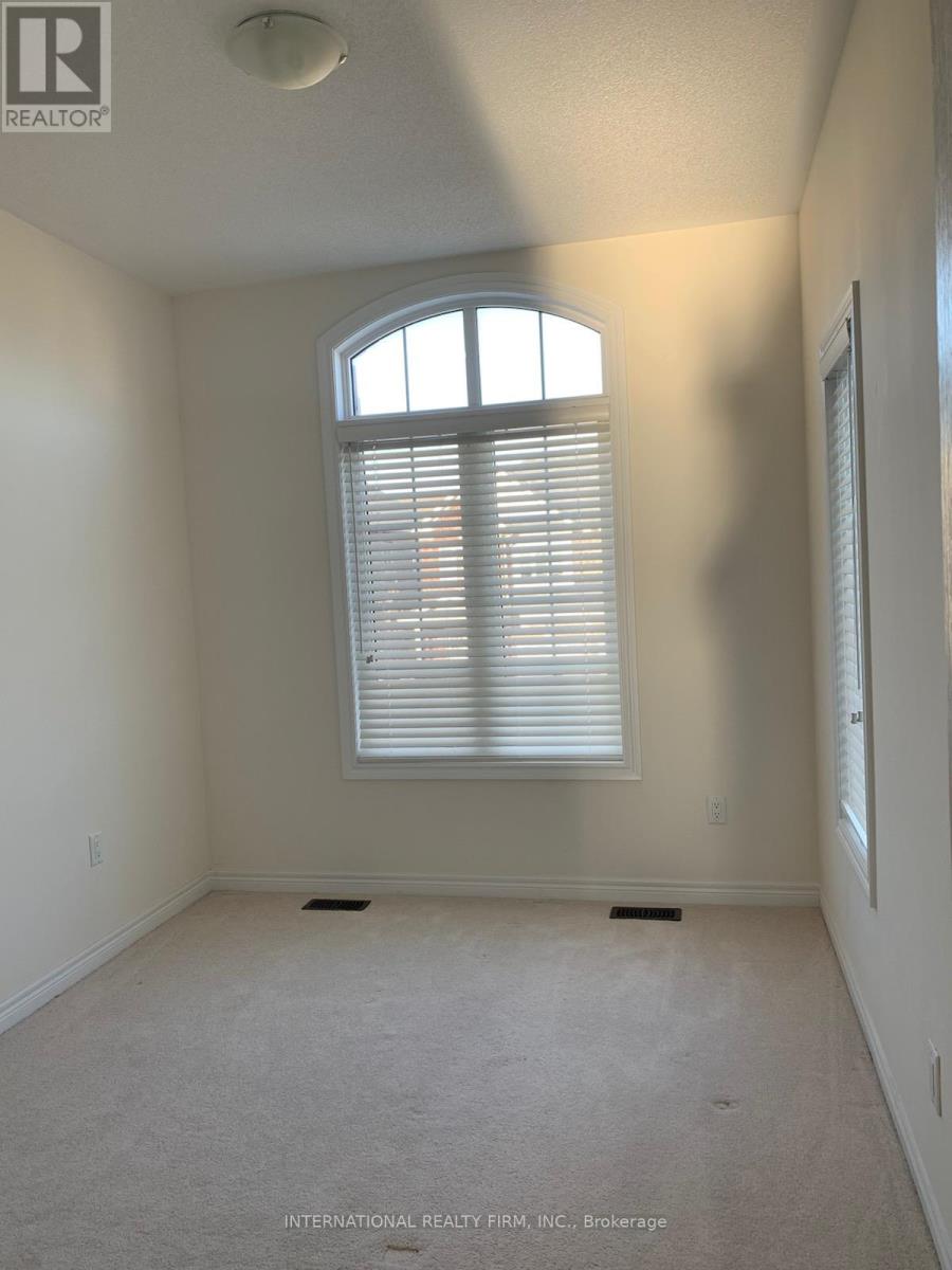 10 Folliot Street, Aurora, Ontario  L4G 0W1 - Photo 9 - N13201456