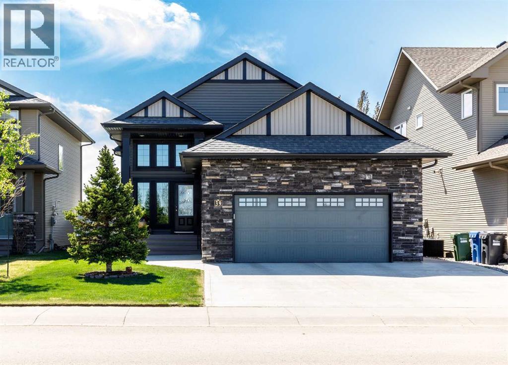 39 Thompson Crescent, Red Deer, Alberta  T4P 0R9 - Photo 1 - A2315110