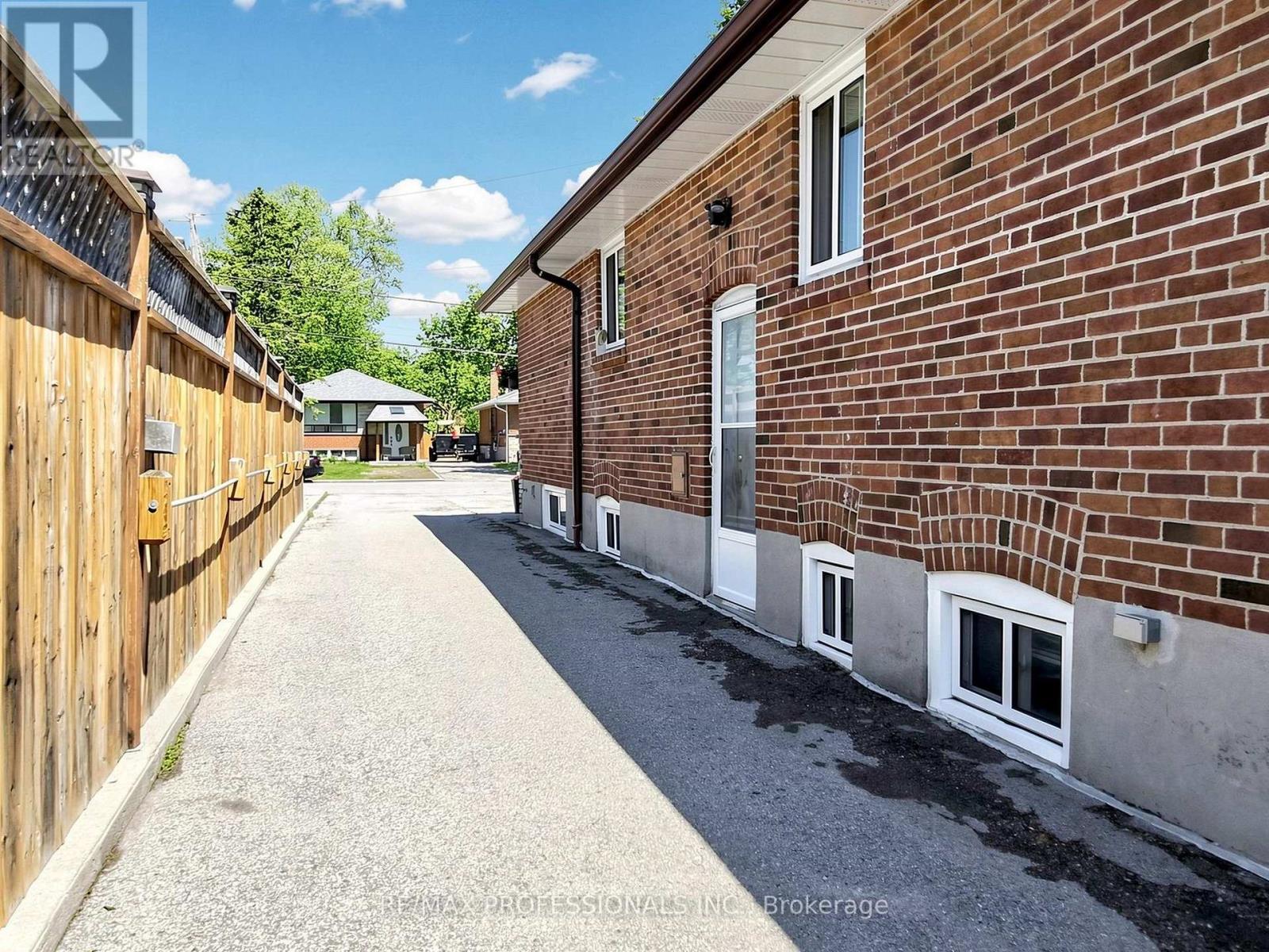 50 Elinor Avenue, Toronto, Ontario M1R 3H4 - Photo 32 - E13177558