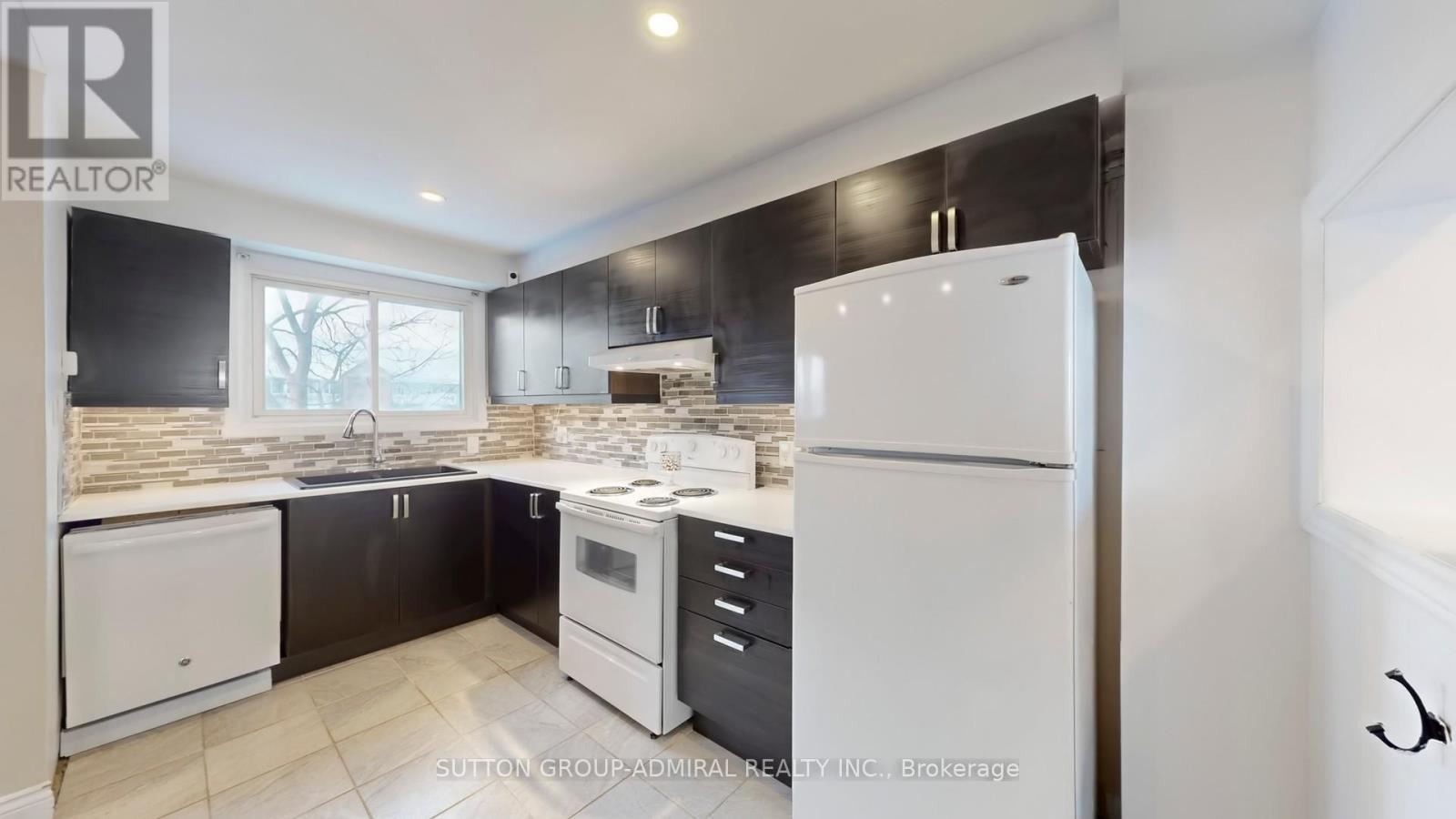 8 - 64 Bronte Street S, Milton, Ontario  L9T 1Y8 - Photo 10 - W13201626