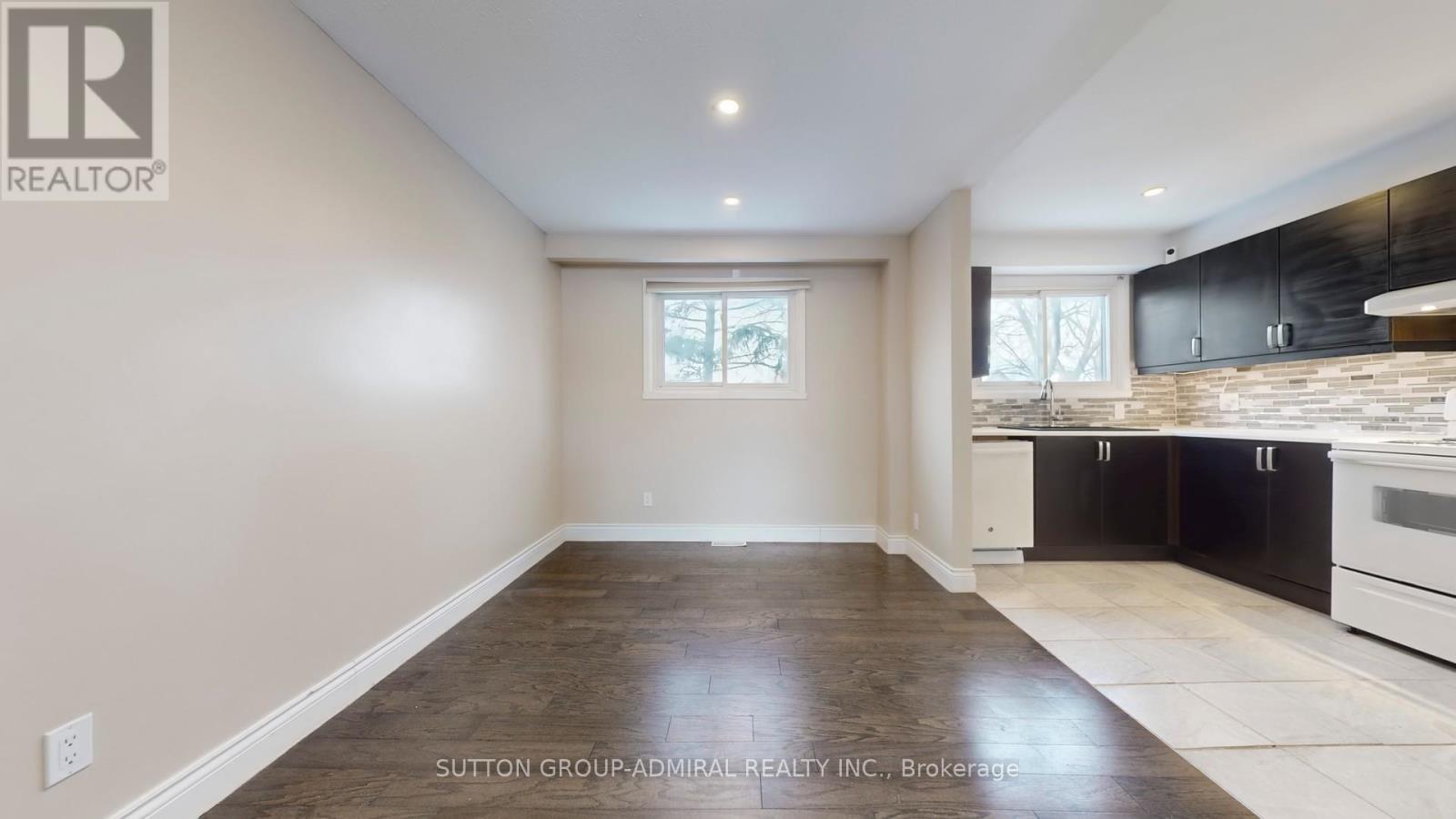 8 - 64 Bronte Street S, Milton, Ontario  L9T 1Y8 - Photo 8 - W13201626