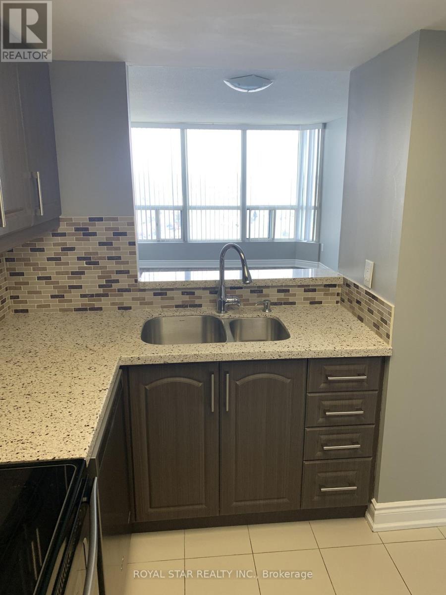 1901 - 4470 Tucana Court, Mississauga, Ontario  L5R 3K8 - Photo 5 - W13202280