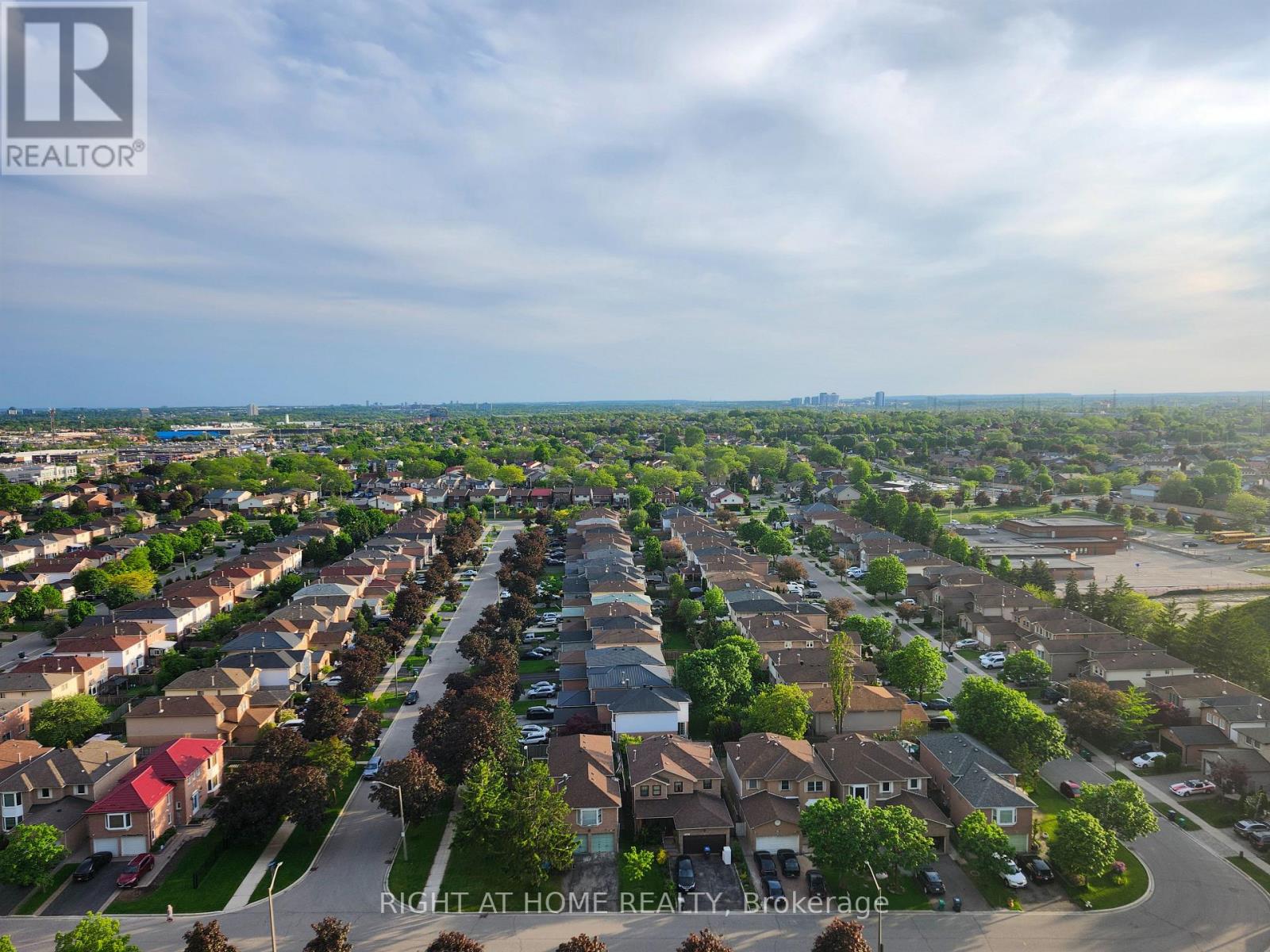 1710 - 4085 Parkside Village Drive, Mississauga, Ontario  L5B 0K9 - Photo 15 - W13202342