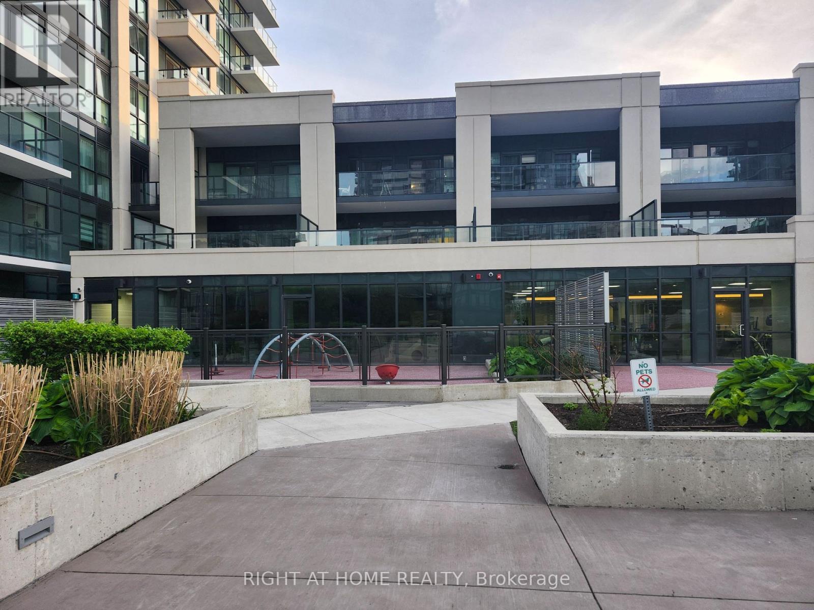 1710 - 4085 Parkside Village Drive, Mississauga, Ontario  L5B 0K9 - Photo 18 - W13202342