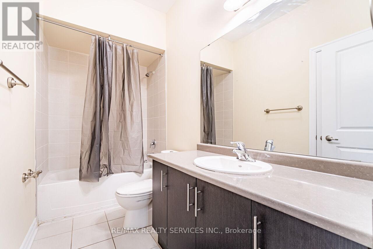 128 Rising Hill Ridge, Brampton, Ontario  L6Y 6B3 - Photo 13 - W13203148