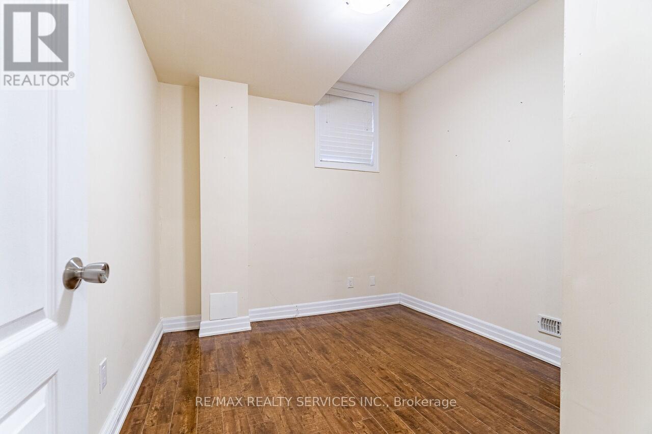 128 Rising Hill Ridge, Brampton, Ontario  L6Y 6B3 - Photo 14 - W13203148
