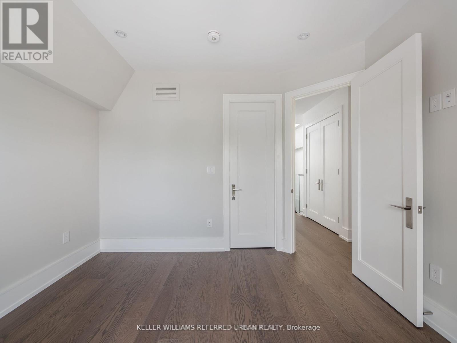 327 Melrose Street, Toronto, Ontario  M8Z 1G7 - Photo 31 - W13203158