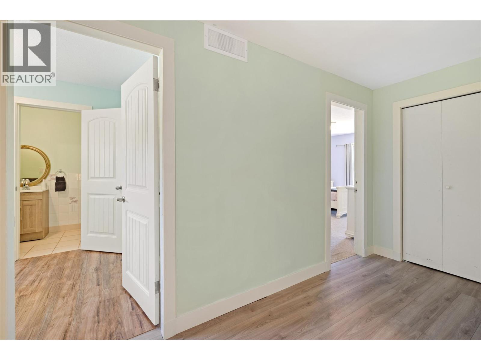 3299 Mcculloch Road, Kelowna, British Columbia  V1W 4G5 - Photo 38 - 10333686