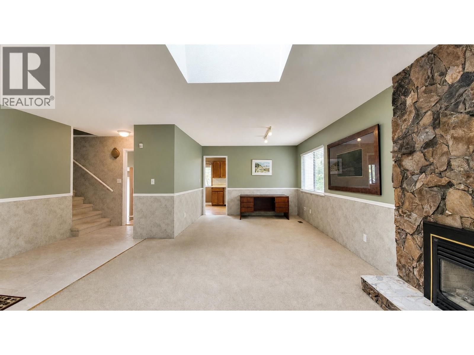 2634 Mclaughlin Court, Coquitlam, British Columbia  V3B 6K4 - Photo 4 - R3128198