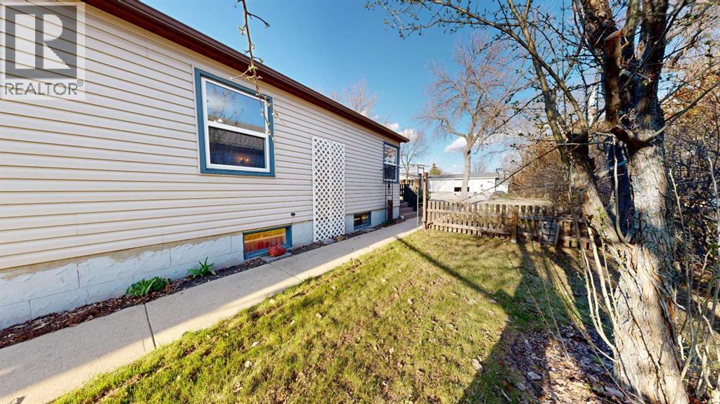 4906 48 Street, Stettler, Alberta  T4K 1J5 - Photo 44 - A2310144