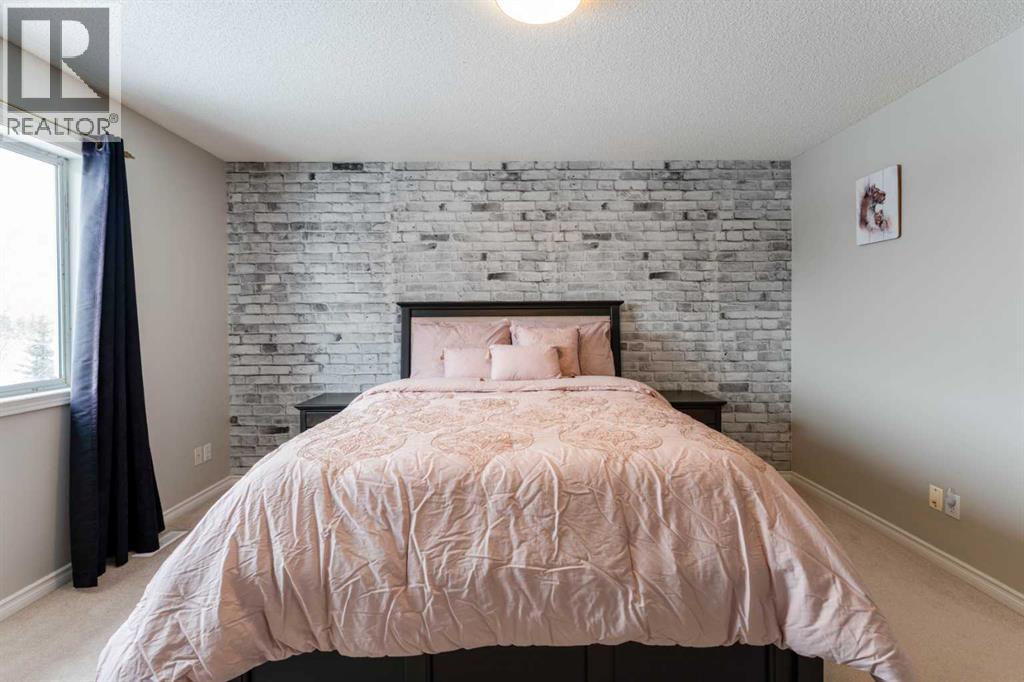 276 Fairways Bay NW, Airdrie, Alberta  T4B 2P5 - Photo 15 - A2311549