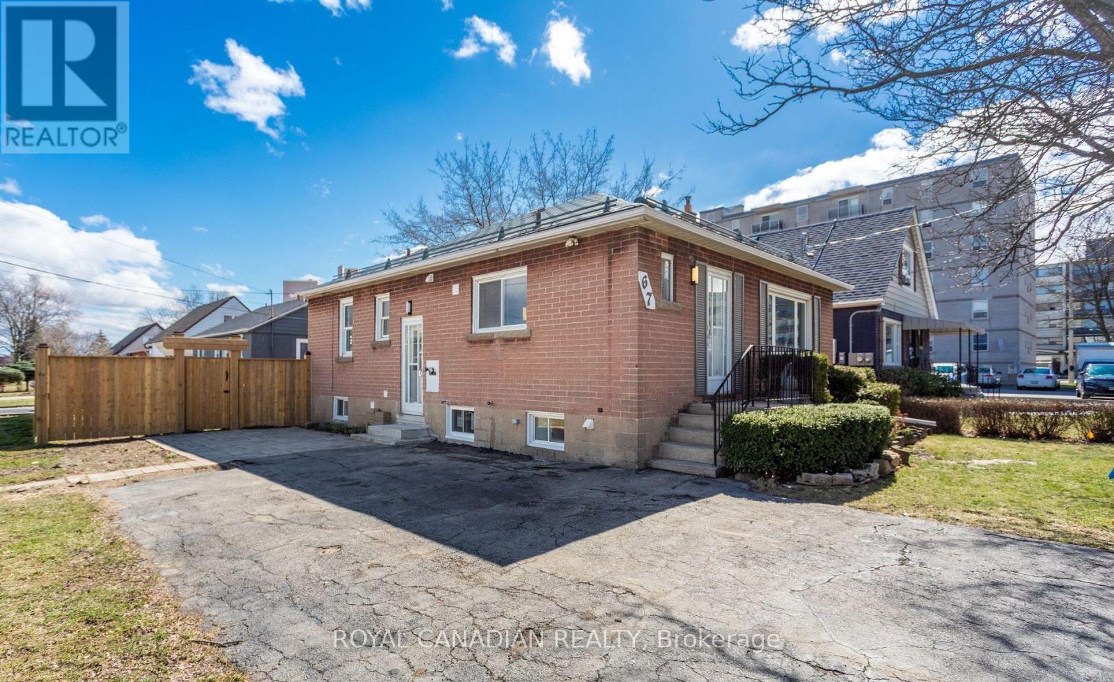 MAIN - 67 SEVEN OAKS DRIVE, Hamilton, Ontario