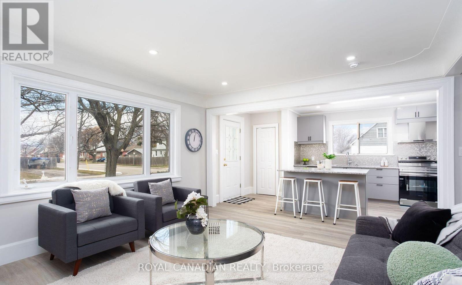 Main - 67 Seven Oaks Drive, Hamilton, Ontario  L9A 4E3 - Photo 4 - X13202014