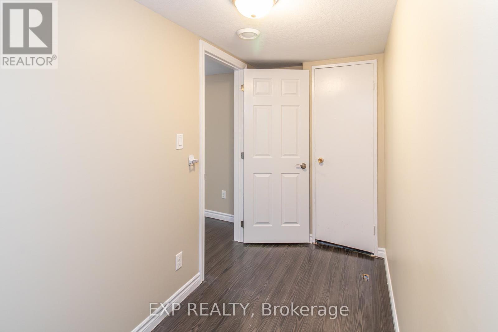 35 Hillsborough Crescent, Kitchener, Ontario  N2E 1J5 - Photo 31 - X13202190