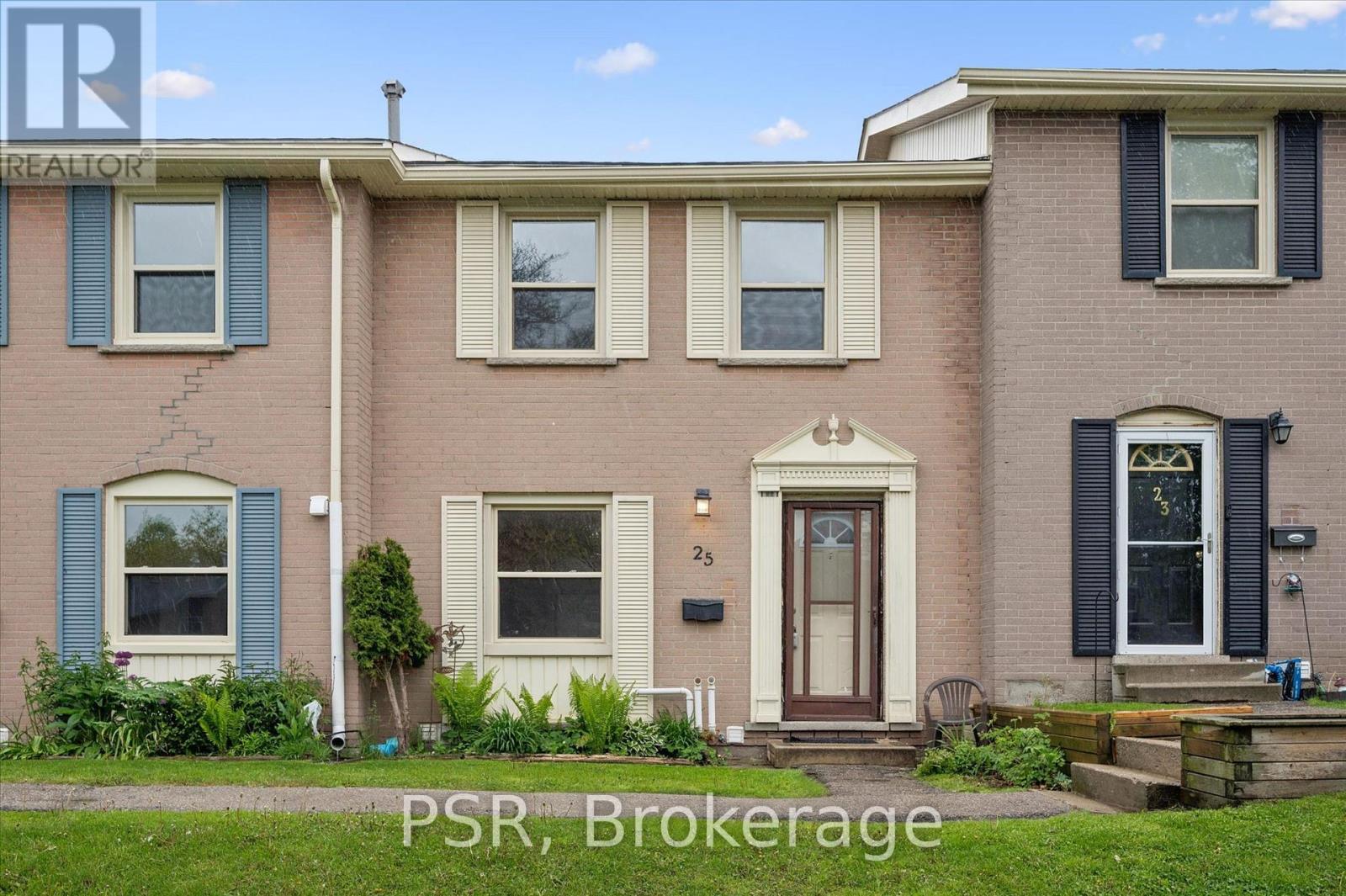 25 QUEENSTON DRIVE, Kitchener, Ontario