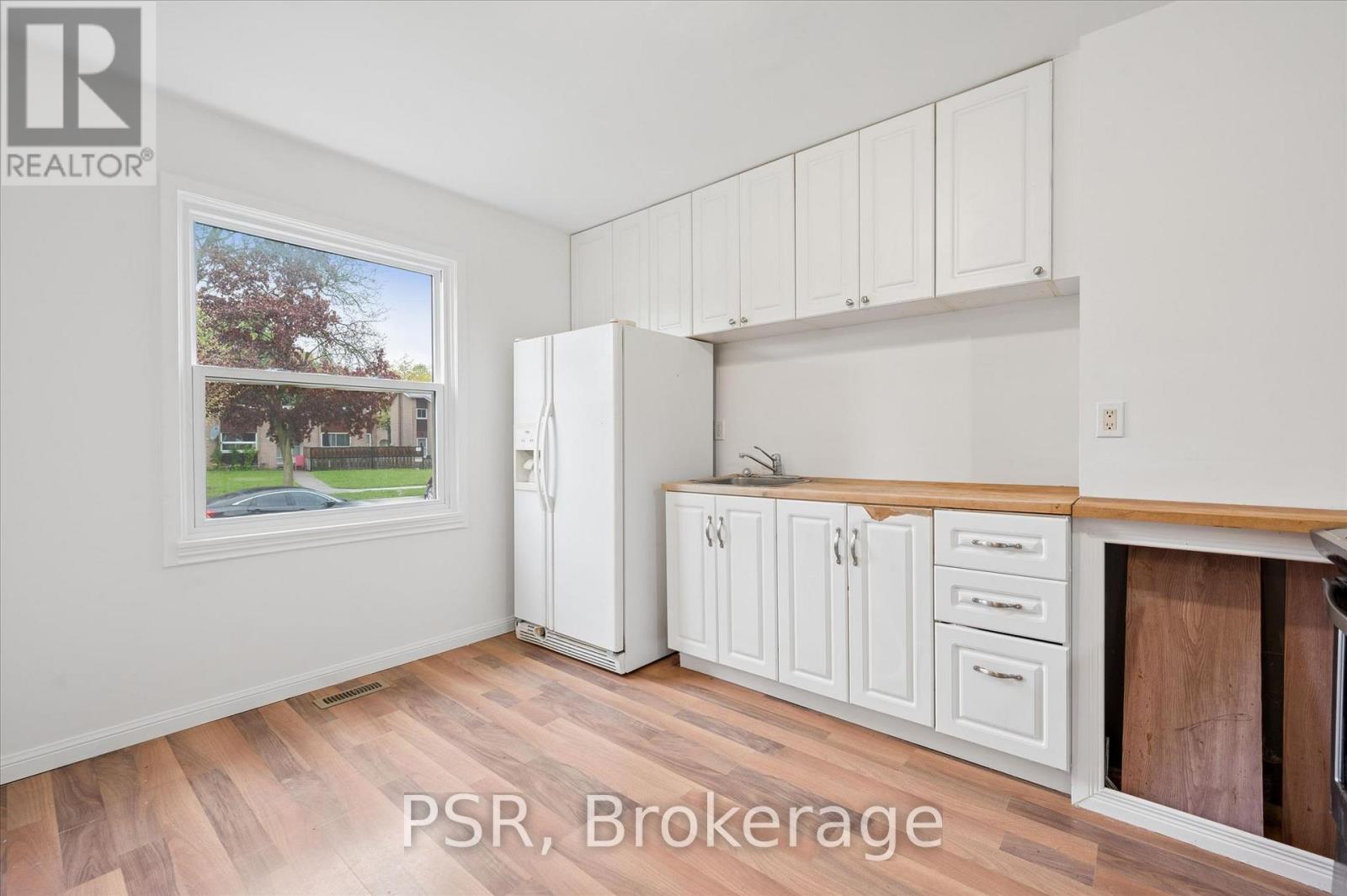 25 Queenston Drive, Kitchener, Ontario  N2B 2T8 - Photo 7 - X13202626