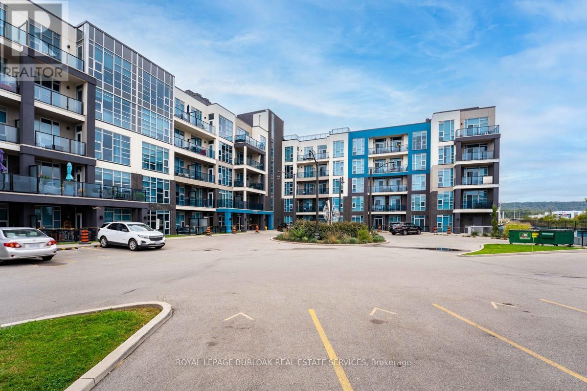 213 - 10 Concord Place, Grimsby, Ontario  L3M 0G6 - Photo 3 - X13202904