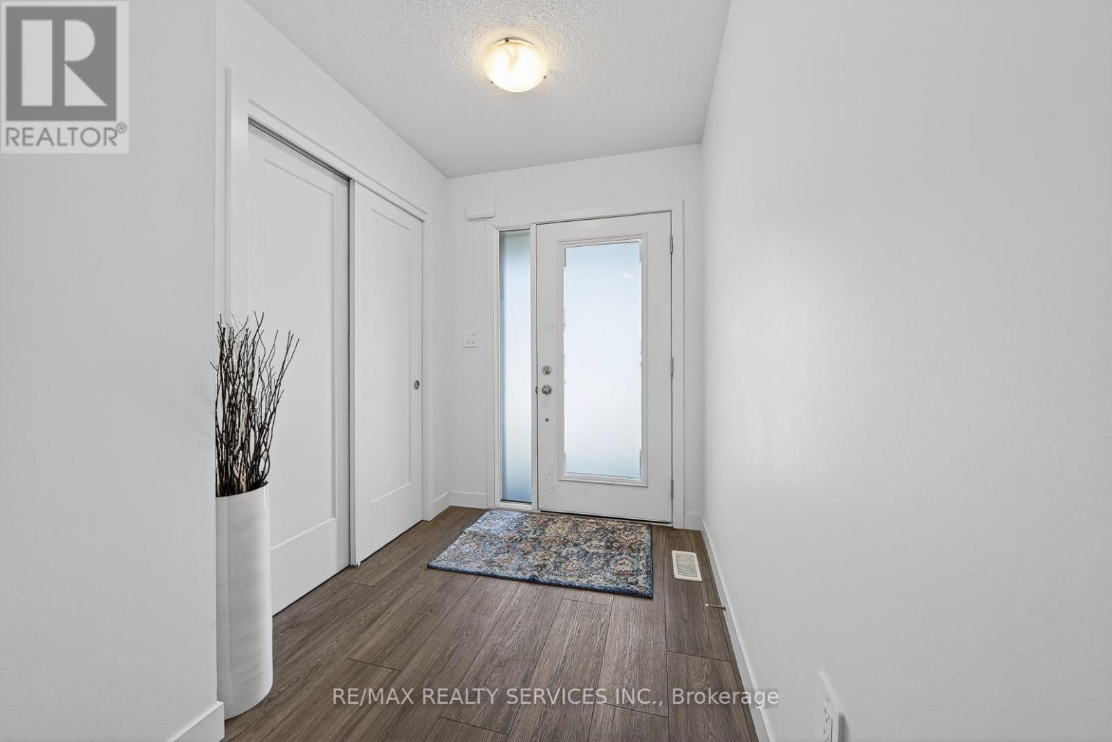 95 Queensbrook Crescent, Cambridge, Ontario  N1S 0E5 - Photo 5 - X13203230