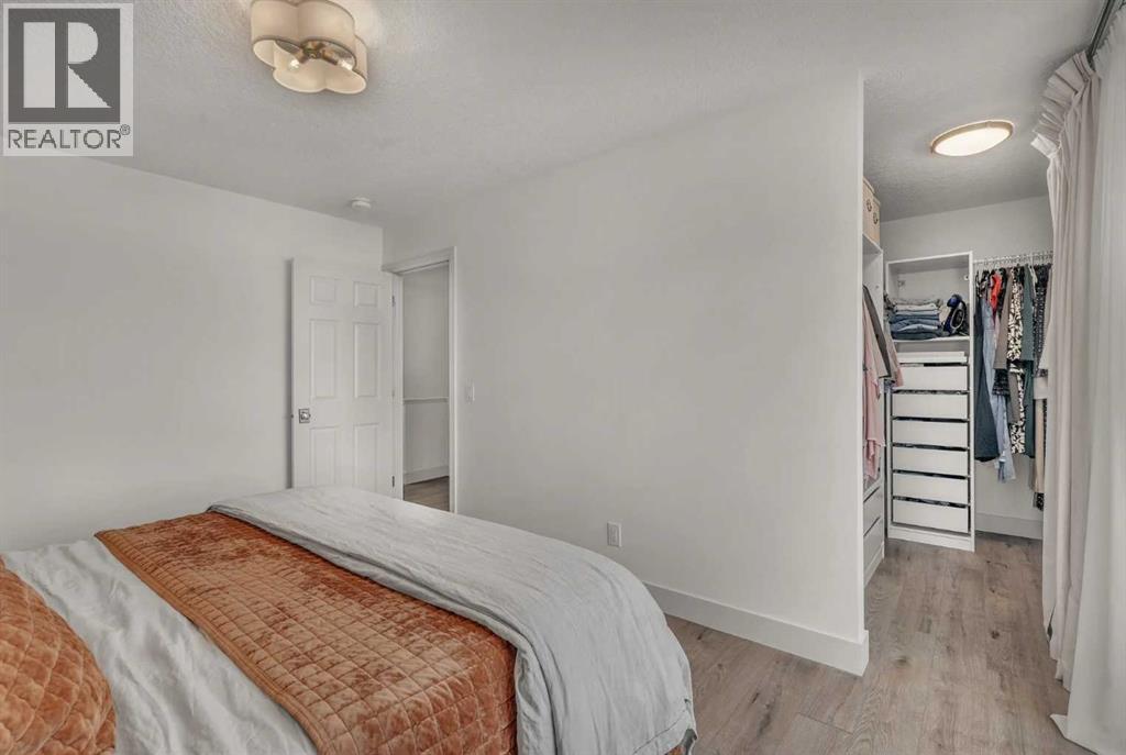 5465 Patina Drive SW, Calgary, Alberta  T3H 3J8 - Photo 18 - A2313290