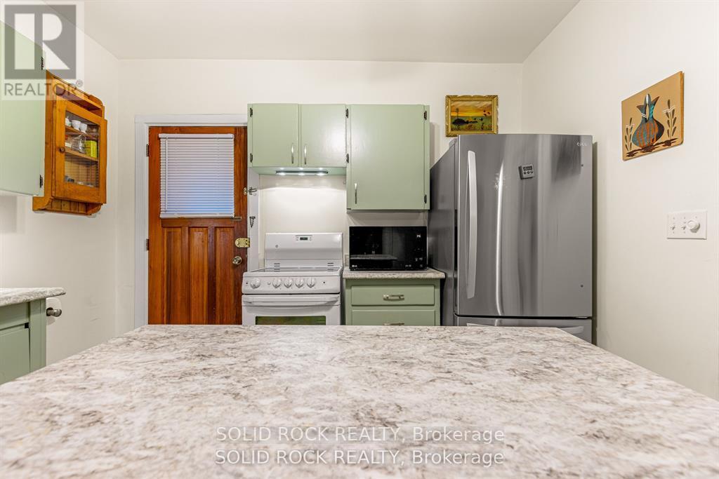 352 New Street, Edwardsburgh/cardinal, Ontario  K0E 1E0 - Photo 12 - X12951970
