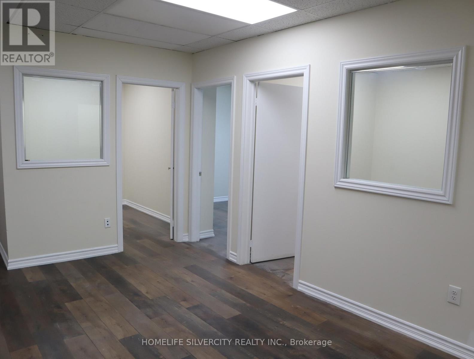 7461 Pacific Circle, Mississauga, Ontario  L5T 2A4 - Photo 3 - W13201134
