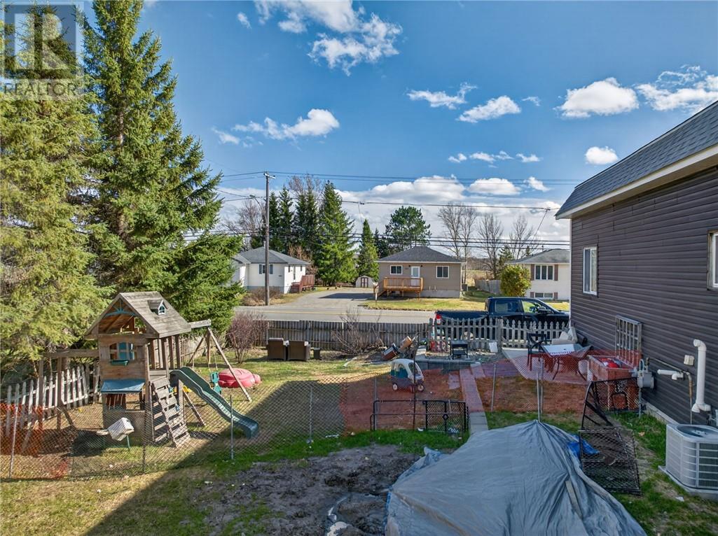 2840 Main Street, Blezard Valley, Ontario  P0M 3C0 - Photo 74 - 2126842