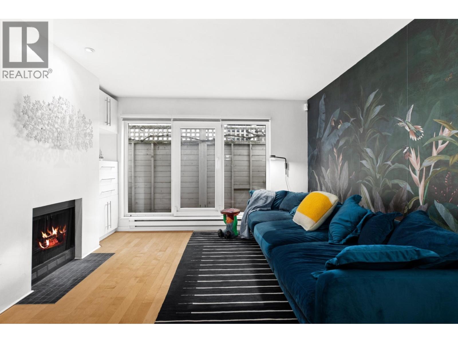 1286 W 7th Avenue, Vancouver, British Columbia  V6H 1B6 - Photo 1 - R3128837