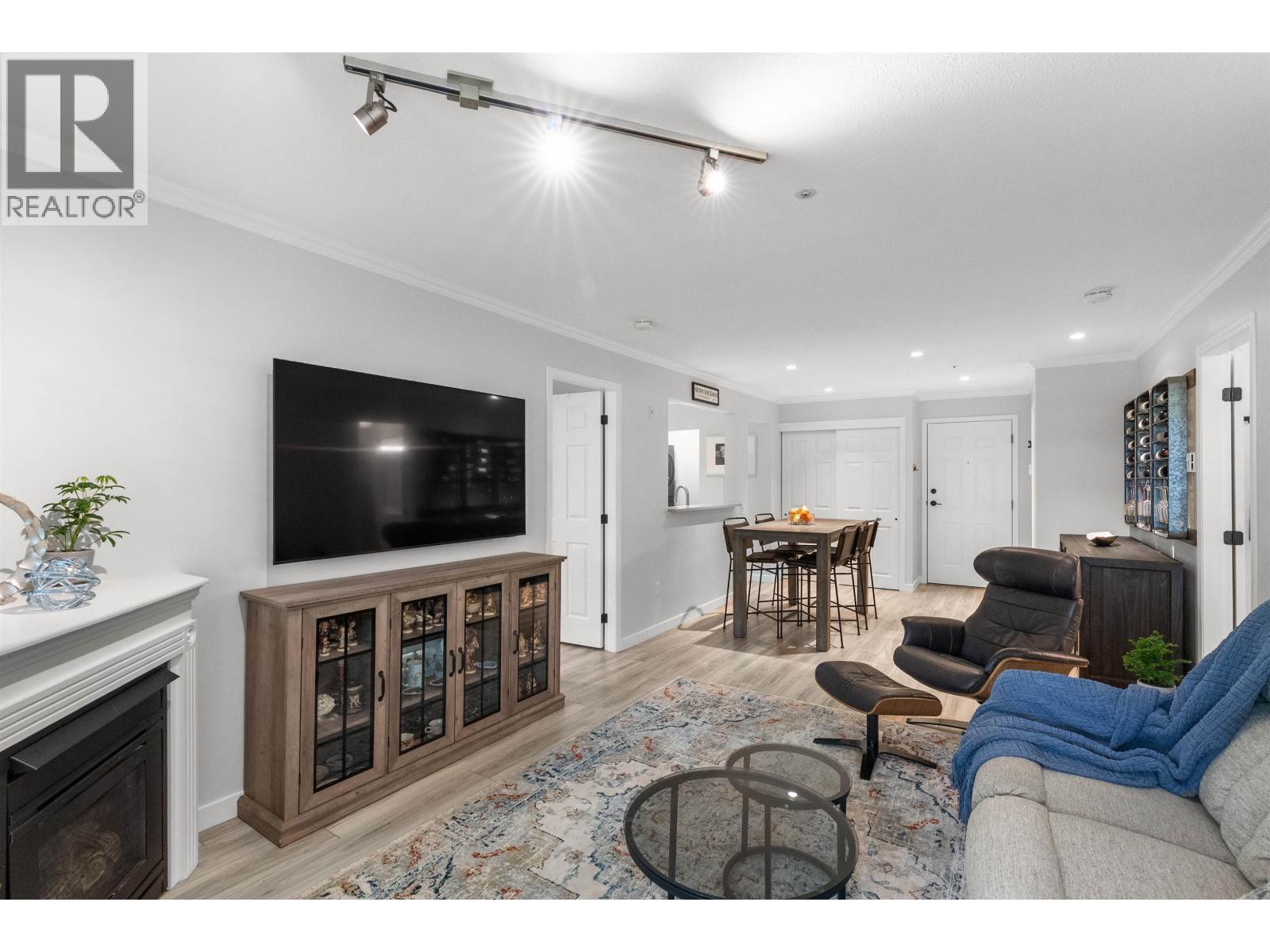 304 5556 14 Avenue, Tsawwassen, British Columbia  V4M 4E7 - Photo 11 - R3128844