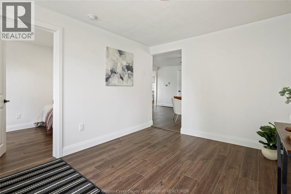 136 Adelaide Street South, Chatham, Ontario N7M 4R7 - Photo 4 - 26012366