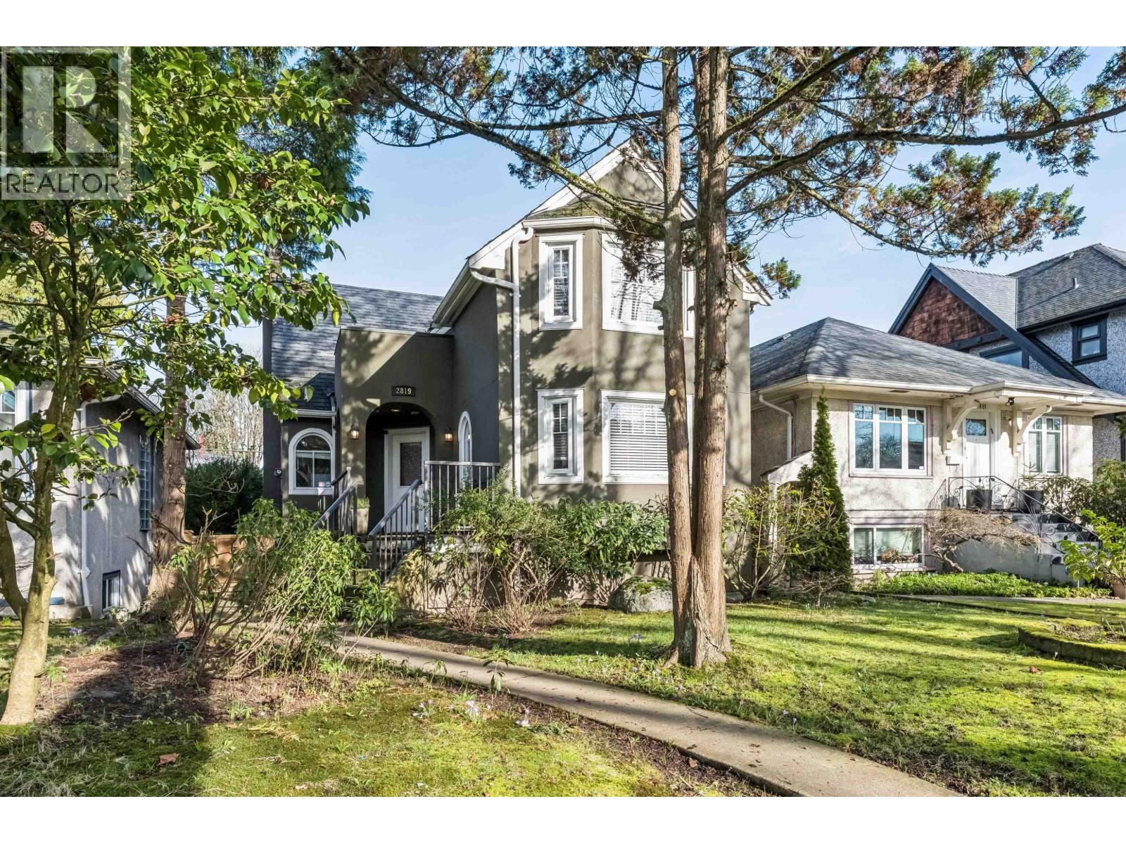 2819 W 13th Avenue, Vancouver, British Columbia  V6K 2T6 - Photo 1 - R3128827