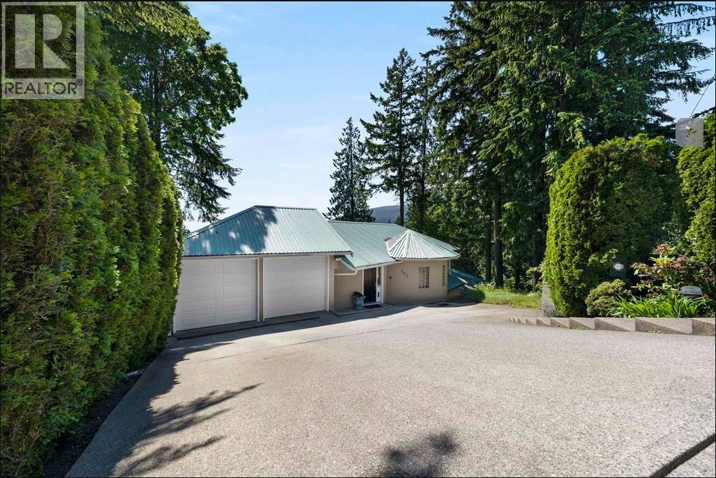 463 Ventura Crescent, North Vancouver, British Columbia  V7N 3G8 - Photo 3 - R3128843