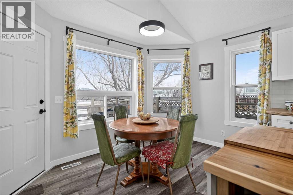 38 Canoe Circle SW, Airdrie, Alberta  T4B 2L6 - Photo 13 - A2311189