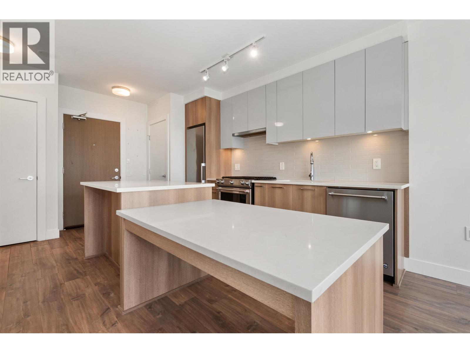 258 1205 Nelson's Court, New Westminster, British Columbia  V3L 0J9 - Photo 3 - R3127919