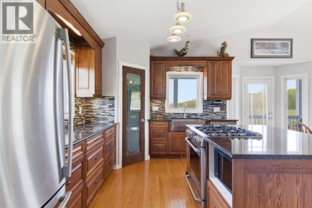 29302 Range Road 51, Rural Mountain View County, Alberta  T0M 2E0 - Photo 7 - A2314368