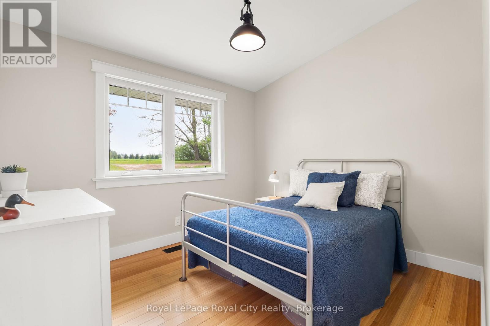 5902 Sideroad 6 N, Centre Wellington, Ontario  N1H 6J2 - Photo 20 - X13203688